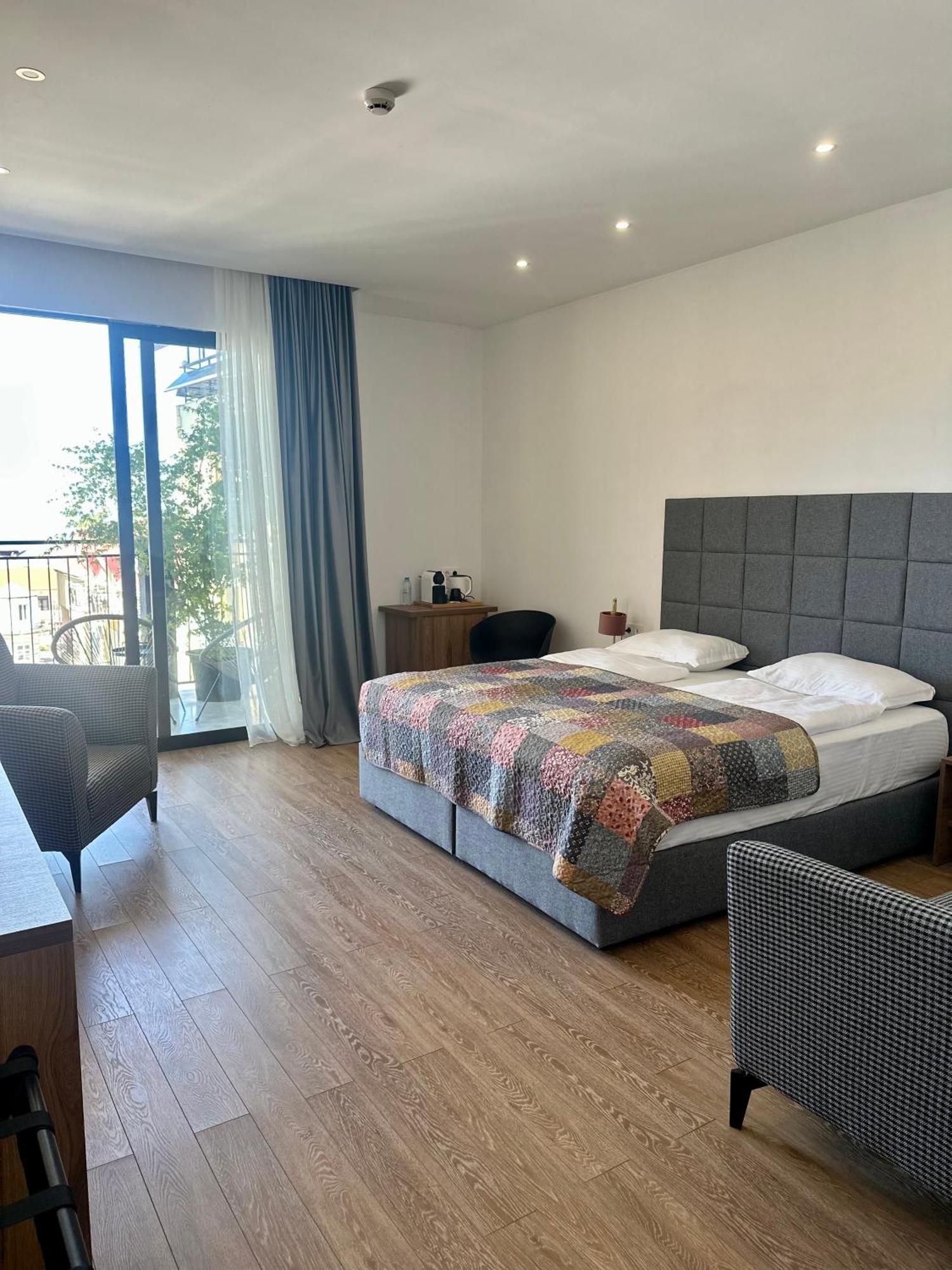 Hotel Homey Kobuleti Kültér fotó